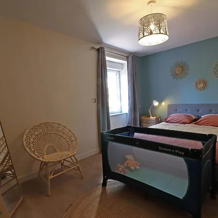 Charmante Maison Avec Jardin Et Wifi Inclus - Fr-1-497-133