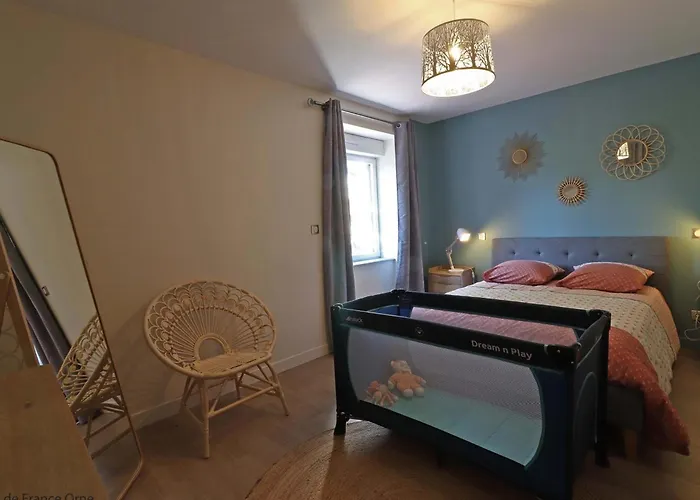 Charmante Maison Avec Jardin Et Wifi Inclus - Fr-1-497-133